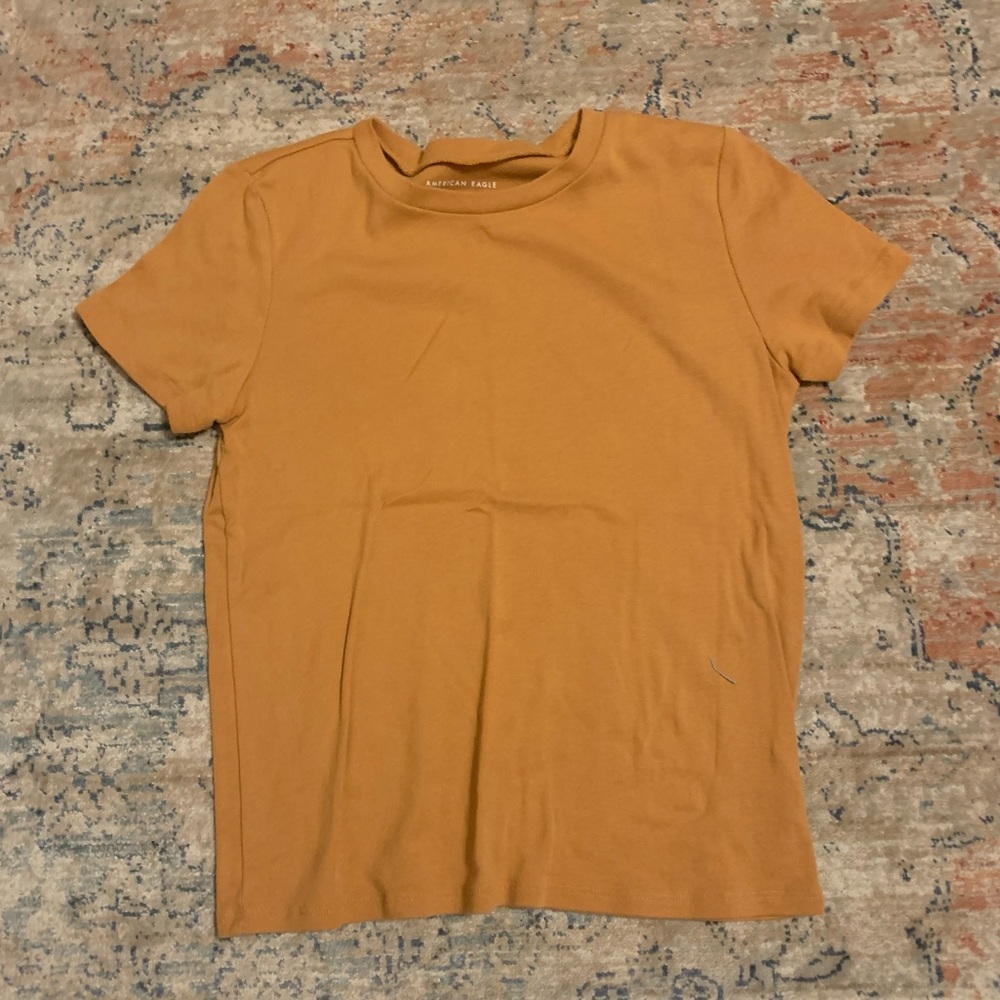 American Eagle T shirt